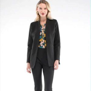 NWOT CAbi Dinner Jacket Size 4